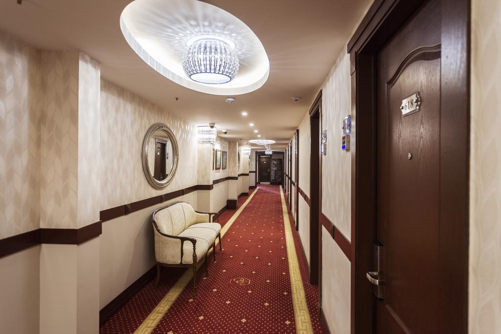 Izmir Palas Hotel Exterior foto