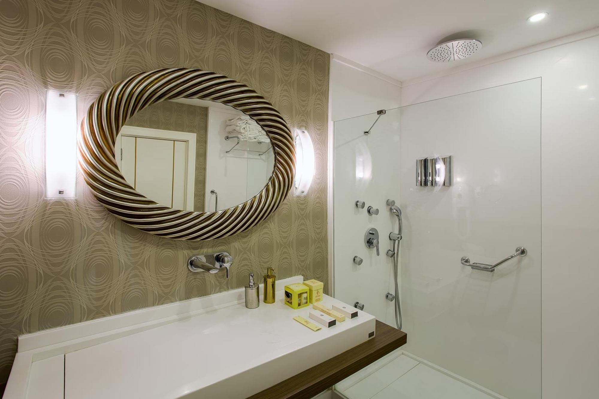 Izmir Palas Hotel Quarto foto